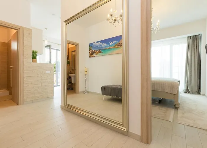 Ultra Lux Apartment Mamaia